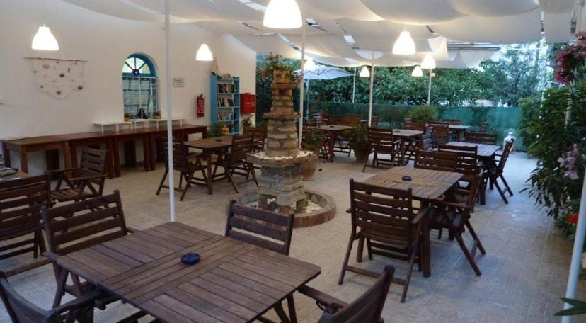 Oceanis Rooms Mikros Gialos Exterior foto